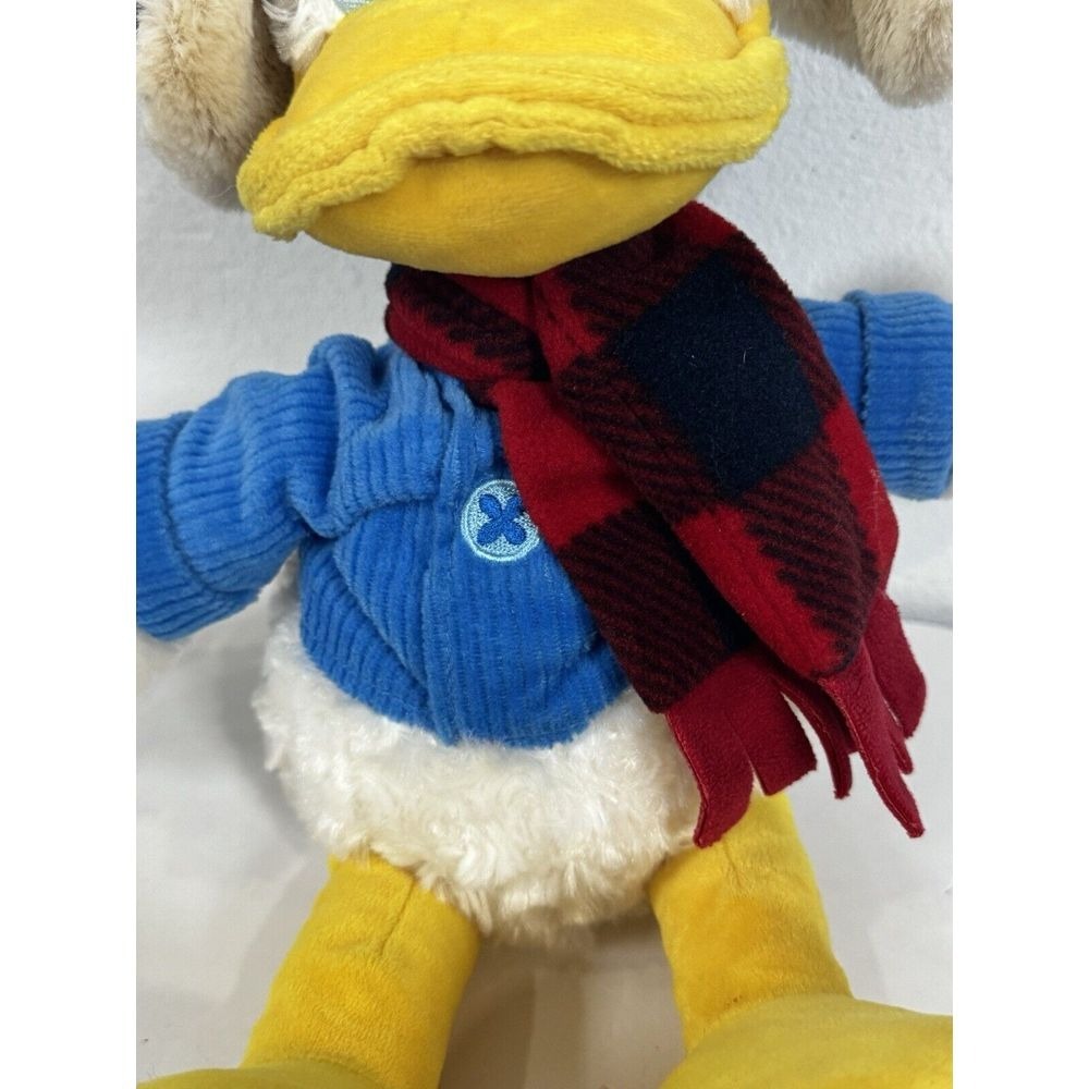 DISNEY DONALD‎ DUCK WINTER WISHES HOLIDAY PLUSH TOY Disney Tags In Pics - Picture 6 of 12